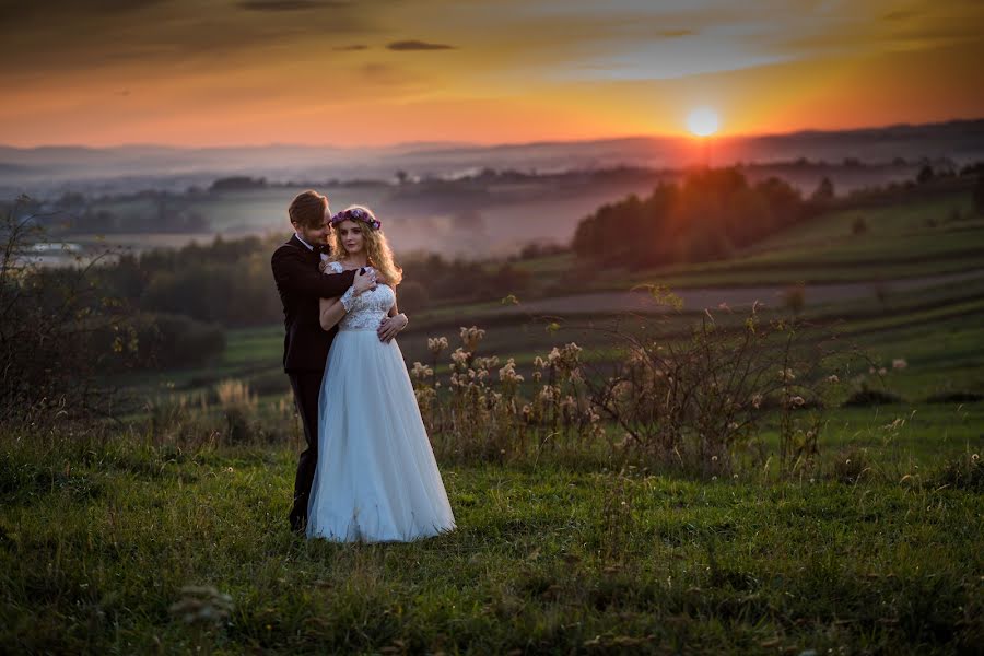 Fotografo di matrimoni Jakub Gasek (gasek). Foto del 18 ottobre 2019