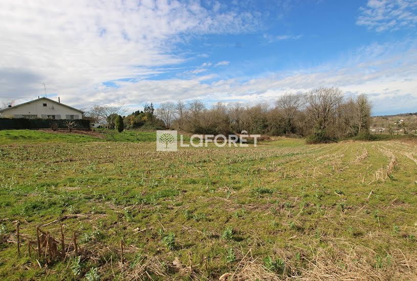  Vente Terrain à bâtir - 1 050m² à Orthez (64300) 