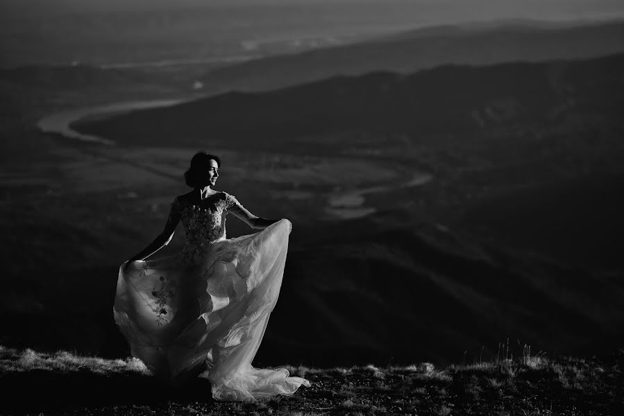 Fotógrafo de casamento Ionut Diaconescu (fotodia). Foto de 21 de abril 2019