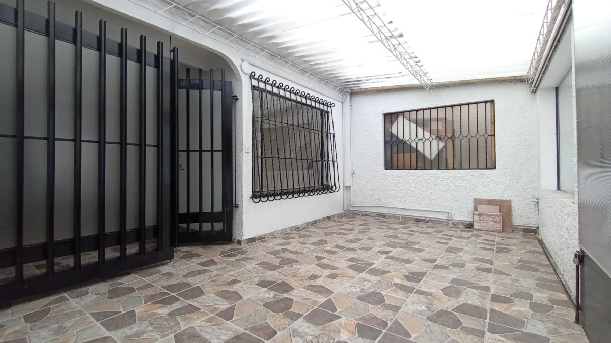 Casa En Arriendo - La Floresta, Bogota