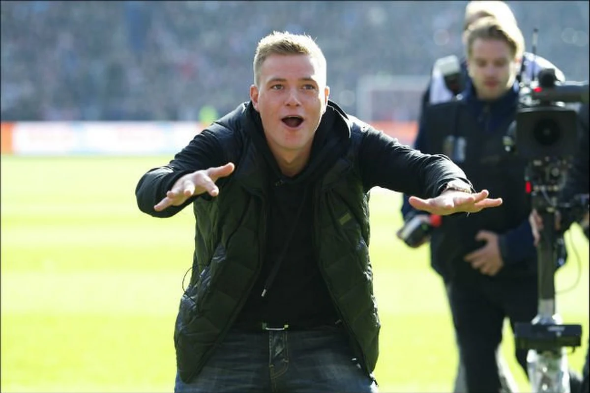 Guidetti harangue ses supporters