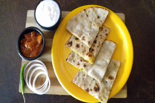 Butter Tandoori Paneer Paratha