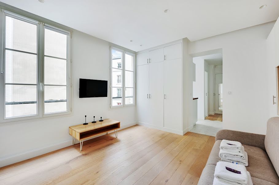 Location meublée appartement 1 pièce 26 m² à Paris 2ème (75002), 1 668 €