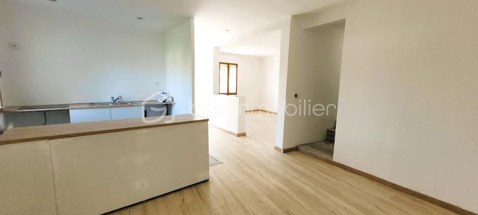 Vente maison 5 pièces 87 m² à Nogent-le-Rotrou (28400), 138 000 €