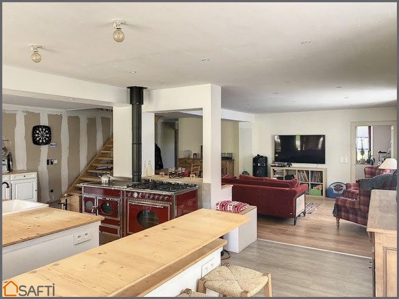 Vente maison 7 pièces 250 m² à Levier (25270), 370 000 €