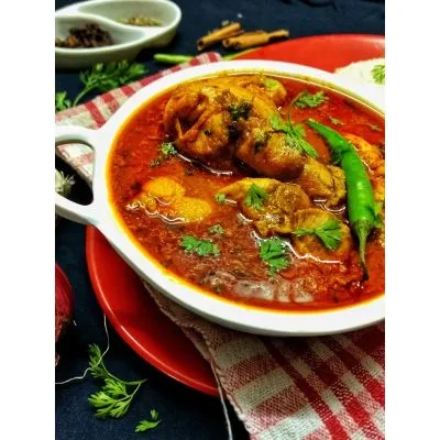 Chicken Curry (Kolhapuri)