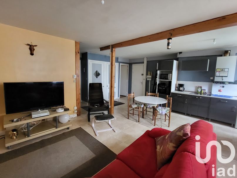 Vente appartement 3 pièces 69 m² à Saint-Etienne (42000), 68 000 €