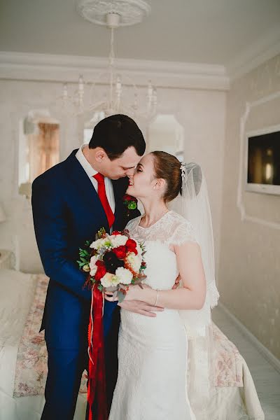 Fotógrafo de casamento Tatyana Novoselova (novoselova1990). Foto de 27 de janeiro 2016