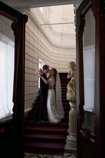 Fotógrafo de casamento Anna Bazhanova (annabazhanova). Foto de 30 de outubro 2022