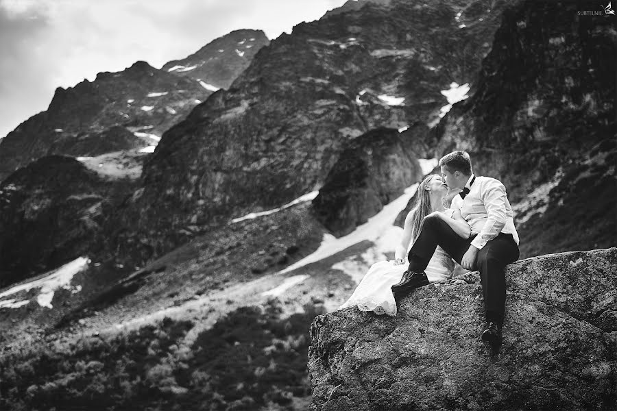 Fotografo di matrimoni Paweł Naglik (subtelnie). Foto del 30 aprile 2015