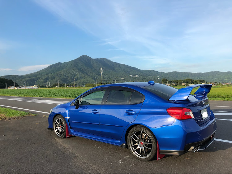 WRX STIのラインテープ・試行錯誤に関するカスタム事例の投稿画像9枚目