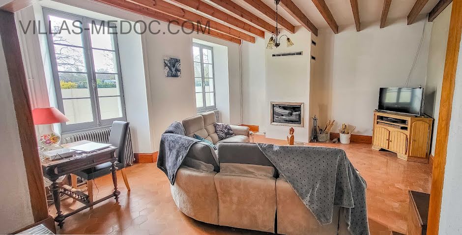 Vente maison 4 pièces 125 m² à Jau-Dignac-et-Loirac (33590), 169 900 €