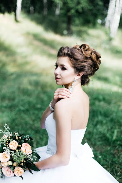 Весільний фотограф Юля Емельянова (julee). Фотографія від 3 серпня 2016
