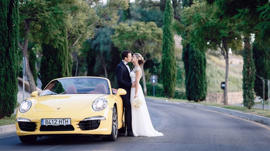 Fotografo di matrimoni Serg Eskizart (sergeskizart). Foto del 14 febbraio 2016