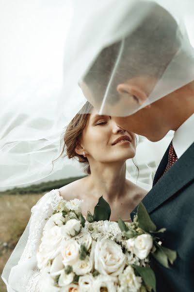 婚礼摄影师Karpova Bayarma（bayarma30）。2022 4月6日的照片