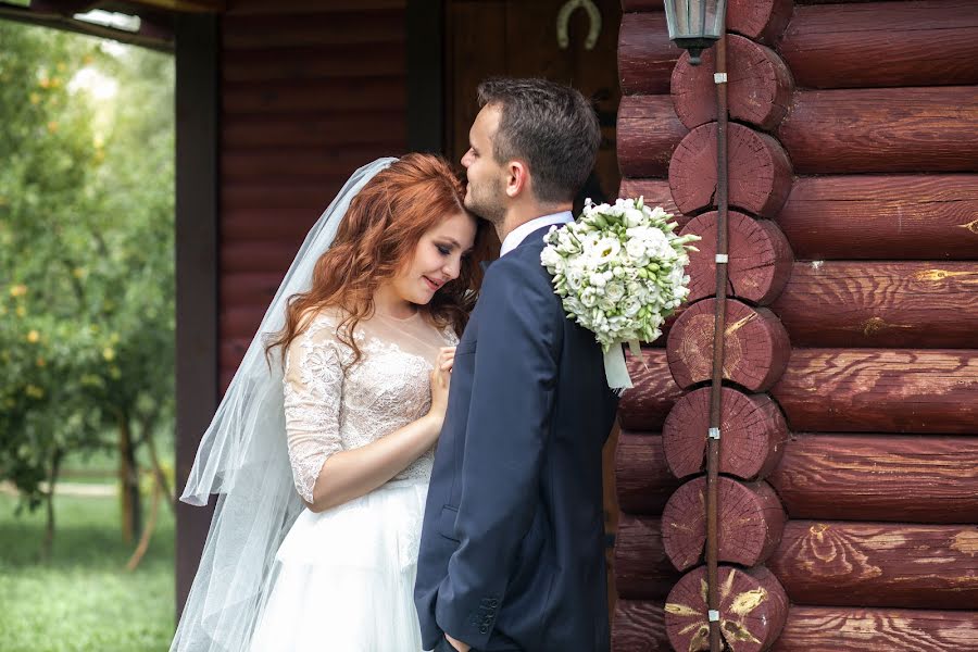 Fotografo di matrimoni Anna Verenich (fcg1985). Foto del 23 dicembre 2017