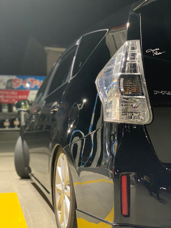 プリウスαのDIY・車高調整に関するカスタム事例の投稿画像1枚目