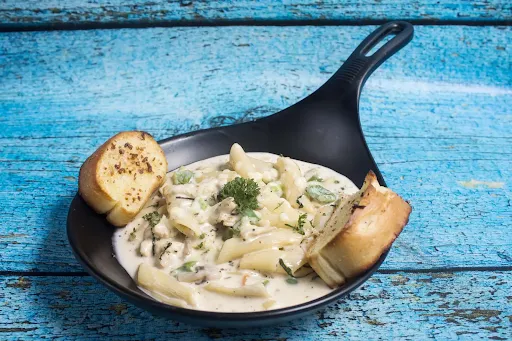 Alfredo Chicken Pasta