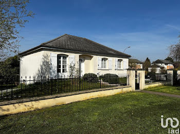 maison à Saint-Julien-les-Villas (10)