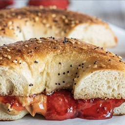 Cheese & Fried Egg Bagel