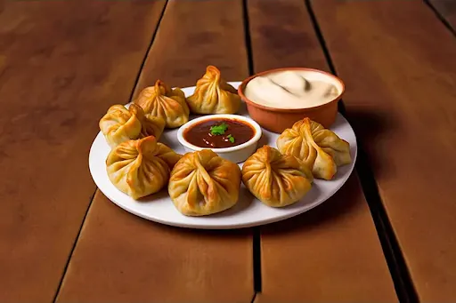 Veg Fried Momos [8 Pieces]