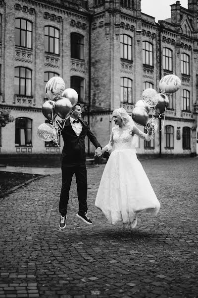 Wedding photographer Aleksandra Aleksandrova (alexandrovaphoto). Photo of 11 December 2020