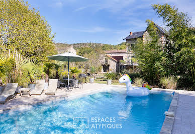 House with pool and terrace 3