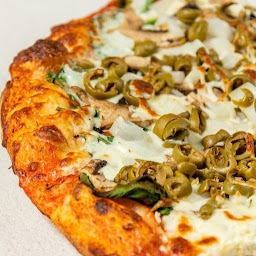 Small Green Olive Veggie Pizza