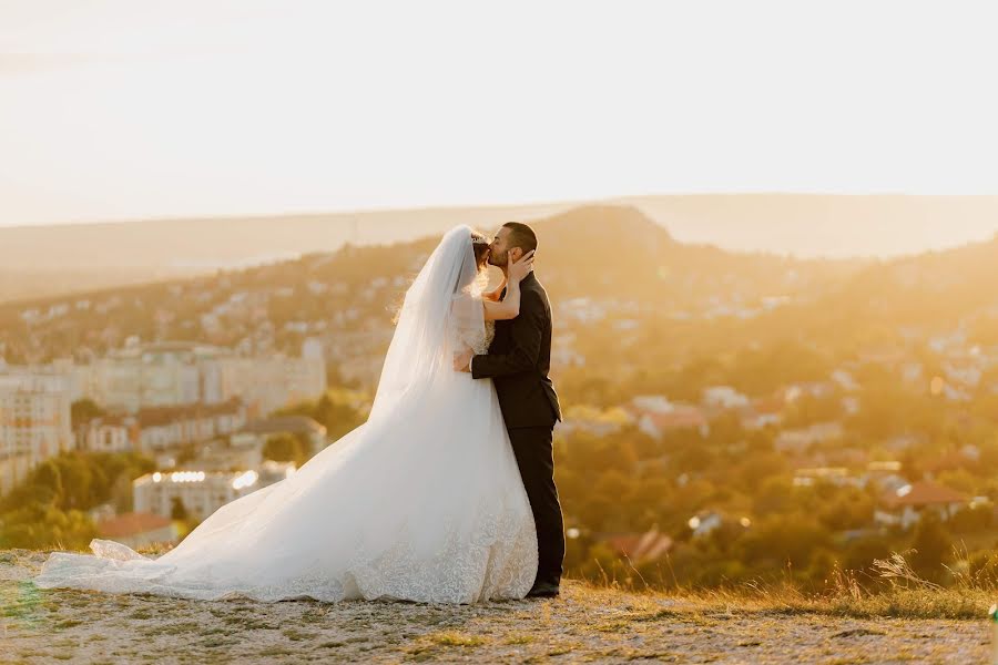 Fotógrafo de bodas Flóra Kürti (aandfphotography). Foto del 22 de octubre 2023