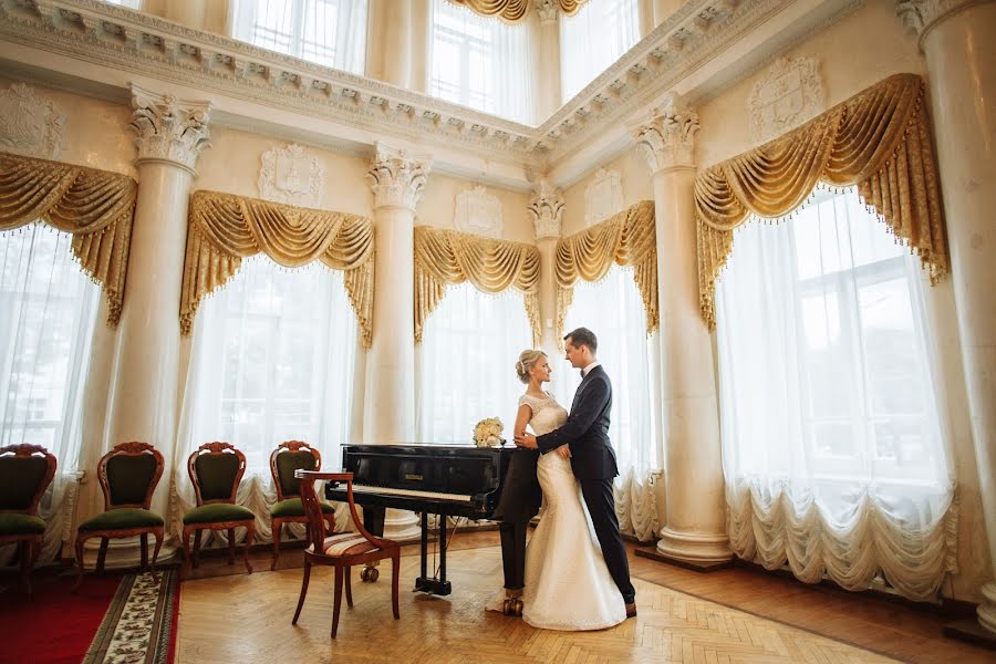 Fotógrafo de casamento Ekaterina Khudyakova (ehphoto). Foto de 13 de agosto 2016