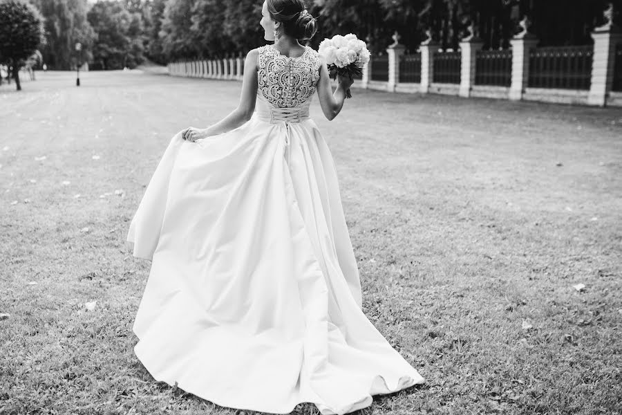 Wedding photographer Aleksandra Veselova (veslove). Photo of 14 August 2018