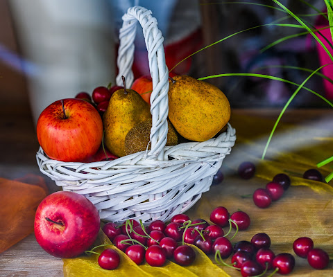 Frutta nella cesta  di joni