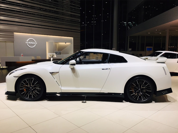 tuxedoさんが投稿した日産グローバル本社ギャラリー・400R・GT-R・スカイライン・フェアレディZに関するカスタム事例の投稿画像5枚目