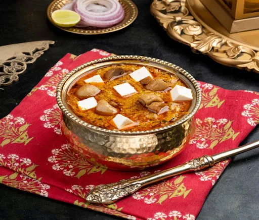 Paneer Mushroom Masala (500 ML)