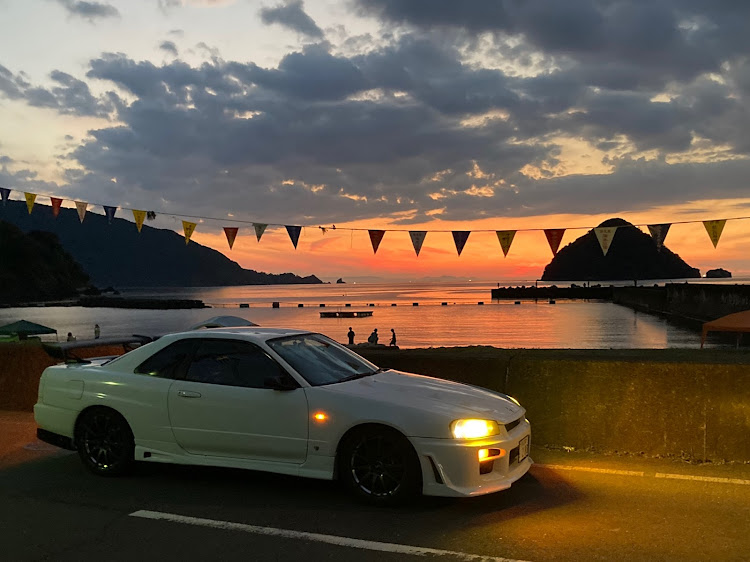 スカイラインの海の見える風景に関するカスタム事例の投稿画像2枚目