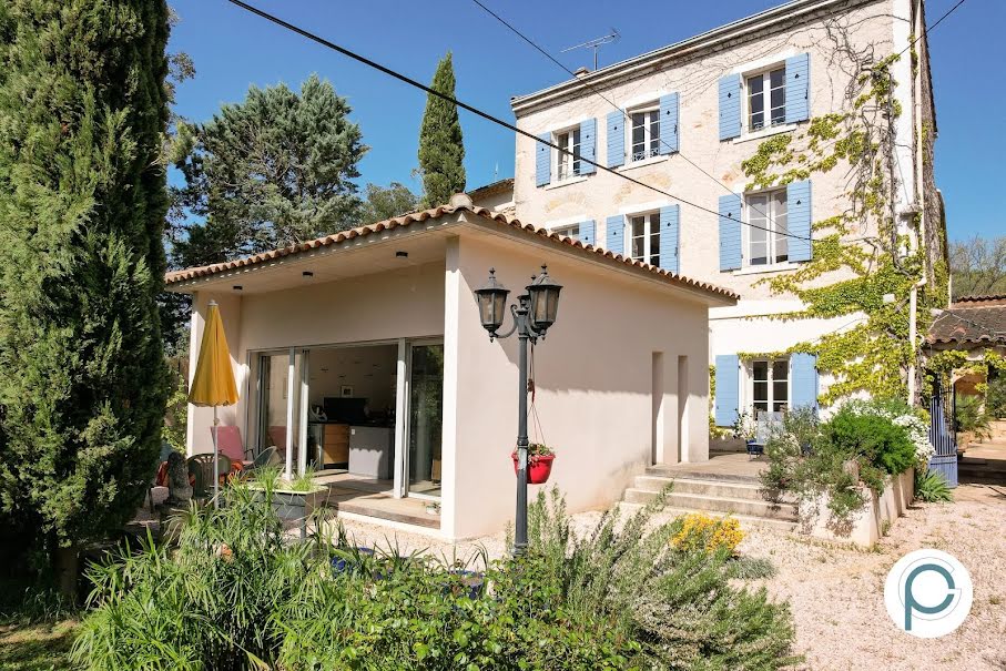 Vente propriété 10 pièces 330 m² à Saint-Maximin-la-Sainte-Baume (83470), 945 000 €