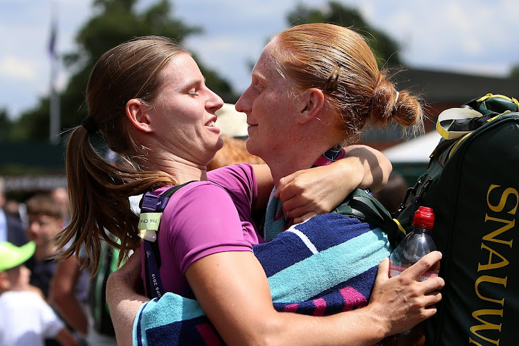 🎥 Aparte voorbereiding op het grasseizoen voor Belgisch tennisduo