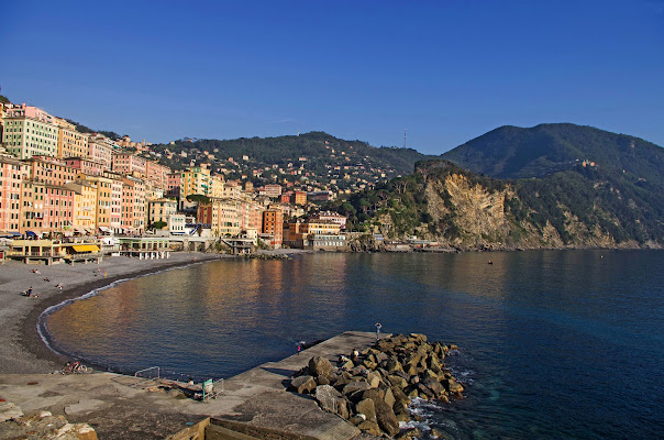 Saluti da Camogli... di Giuseppe Loviglio