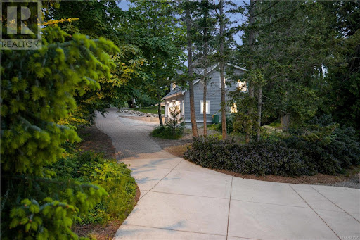 Maison en bord de mer avec jardin 5