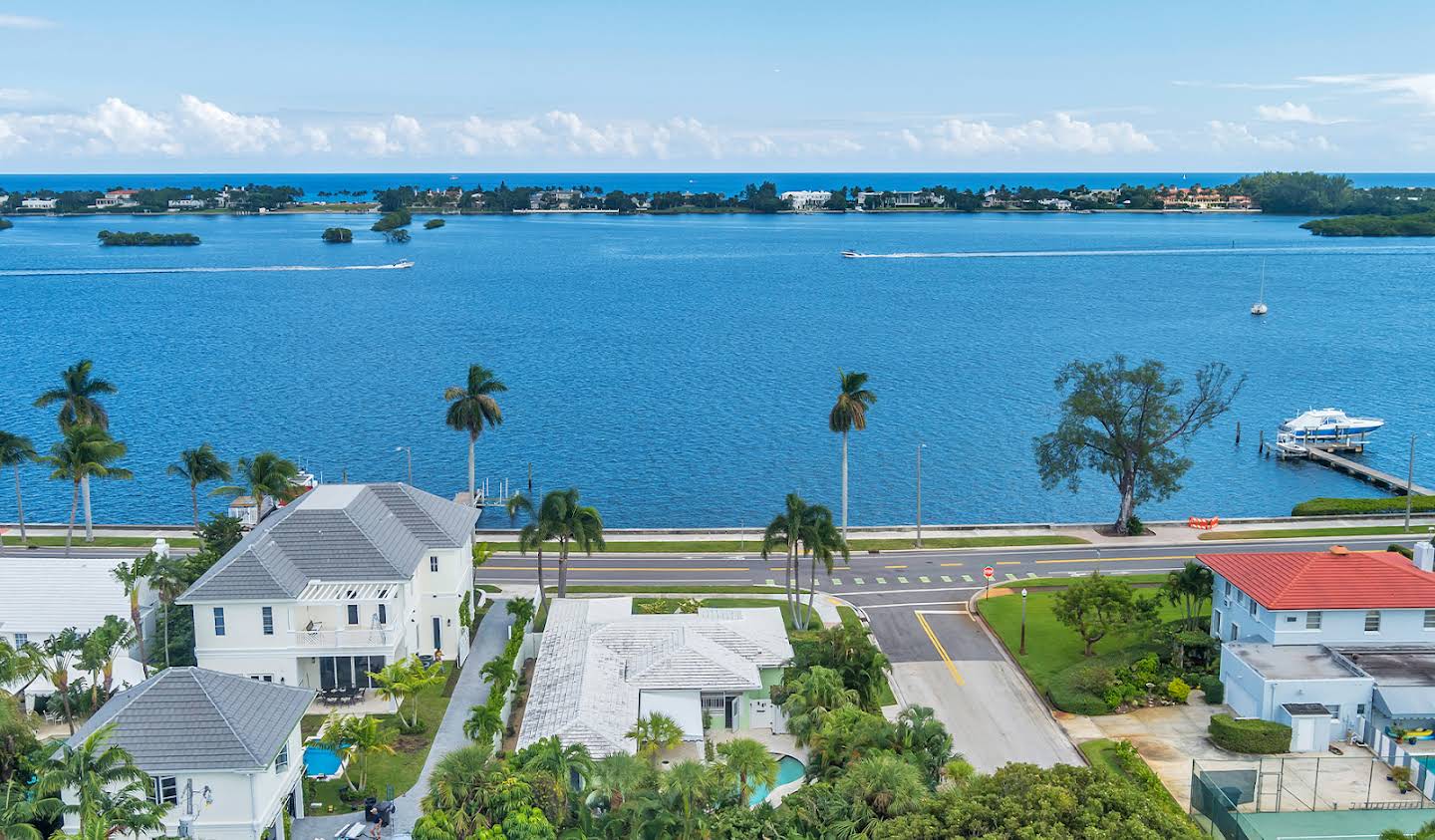 House with pool West Palm Beach