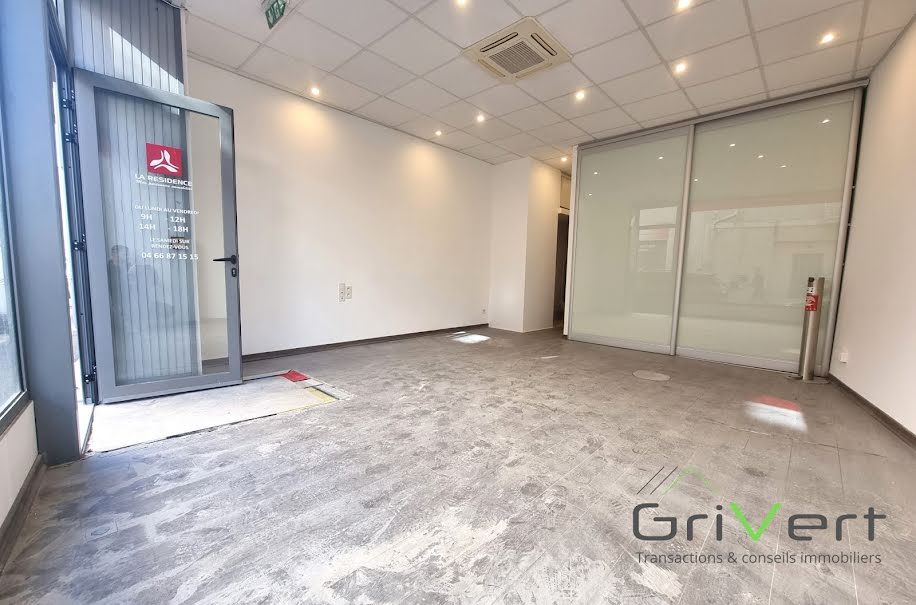 Location  locaux professionnels 2 pièces 48.86 m² à Nimes (30000), 650 €