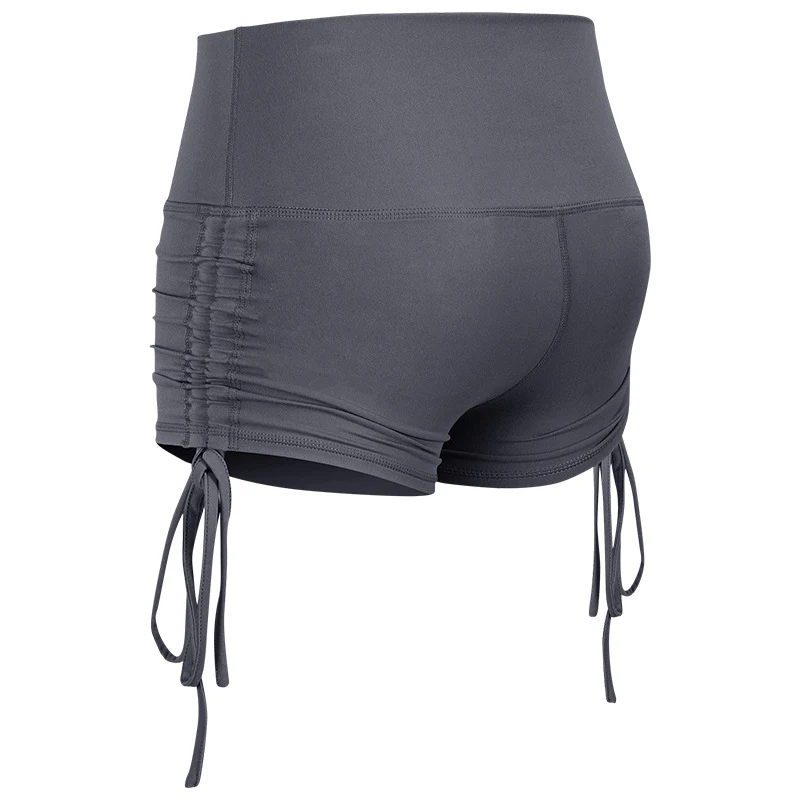 Fitness Pantolonu Koşu Antrenman Spor Şortu. Spor için tasarlanmış şortlar. Antrenmanlarınızda konfor ve performans sunar. Koşu ve spor için idealdir.