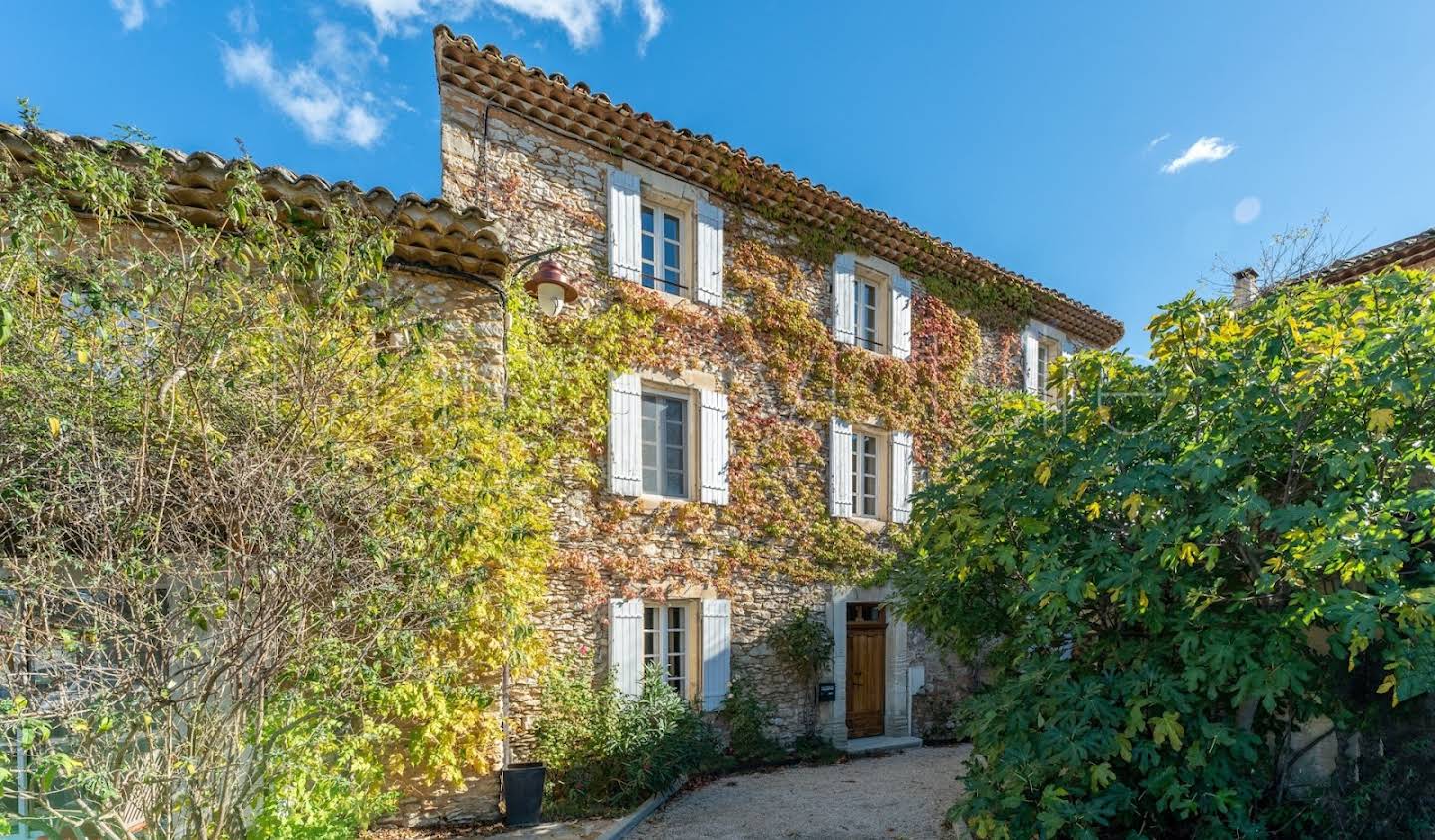 Maison Roussillon