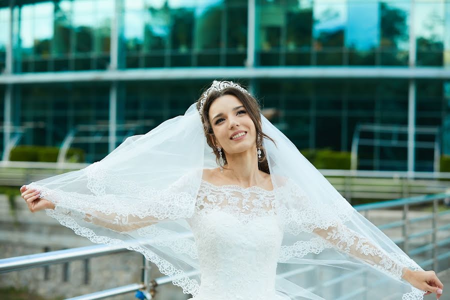 Fotógrafo de casamento Yuriy Amelin (yamel). Foto de 16 de agosto 2019