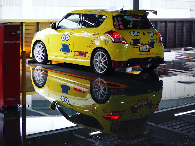 スイフトスポーツのミニオンに関するカスタム事例の投稿画像3枚目