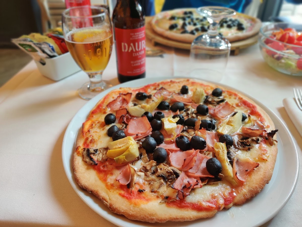 Gluten-Free Pizza at Pizzeria da Scattu