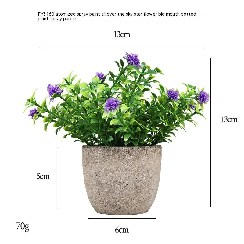 Mini pot de pulpe étoilé avec plante verte en plastique. Une plante artificielle pour une décoration intérieure réaliste et durable.