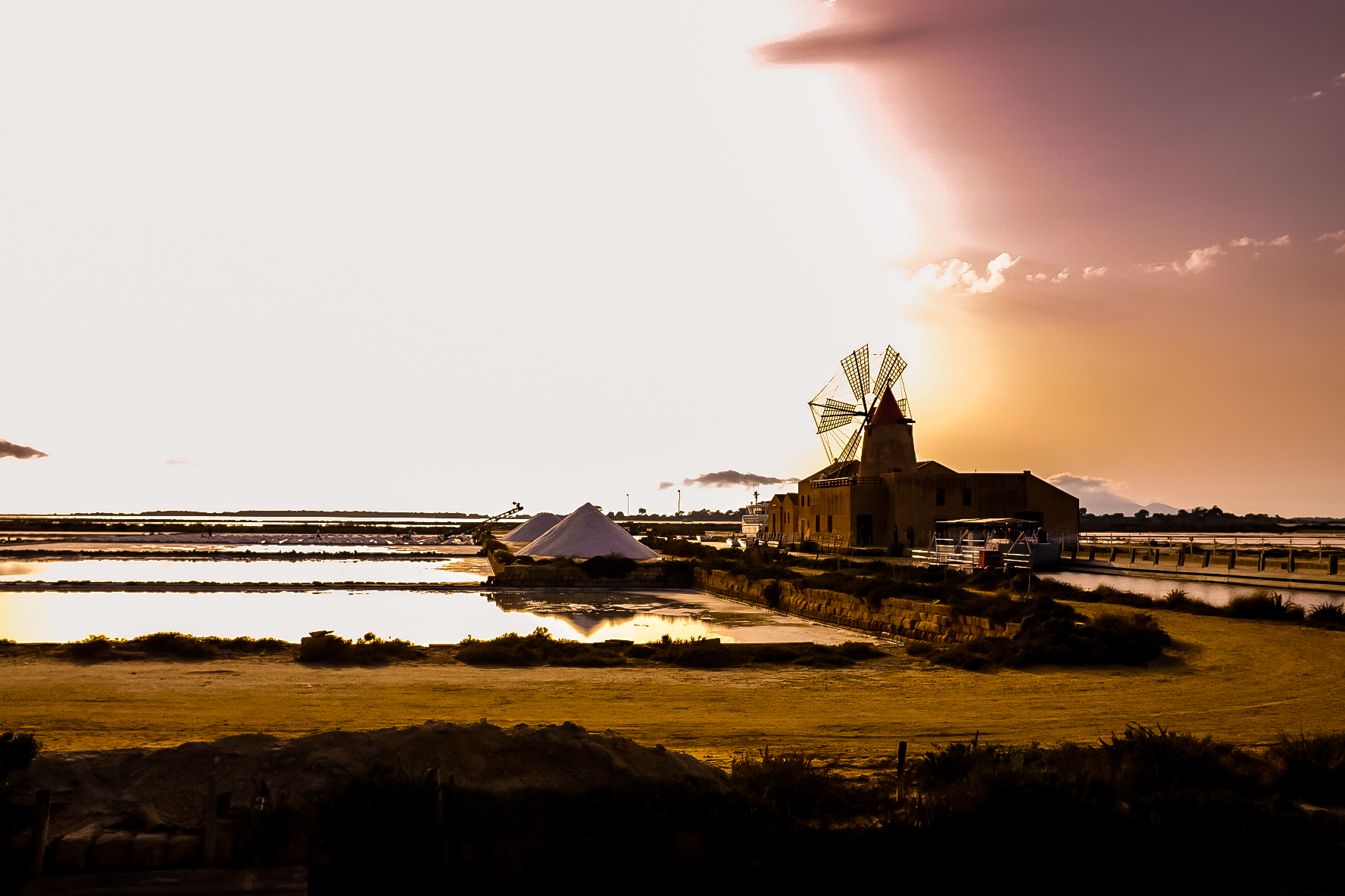 Saline di Marsala  di AngeloEsse