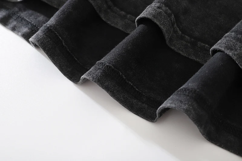 Title 3, T-shirt uomo con stampa ossa, taglio ampio, con...
