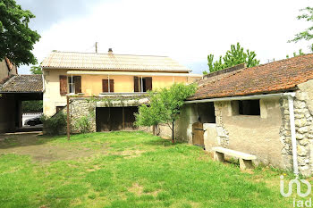 maison à Valdivienne (86)